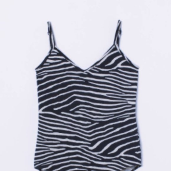 Zebra Print Sleeveless V-neck Bodysuit - Picture 2 of 2